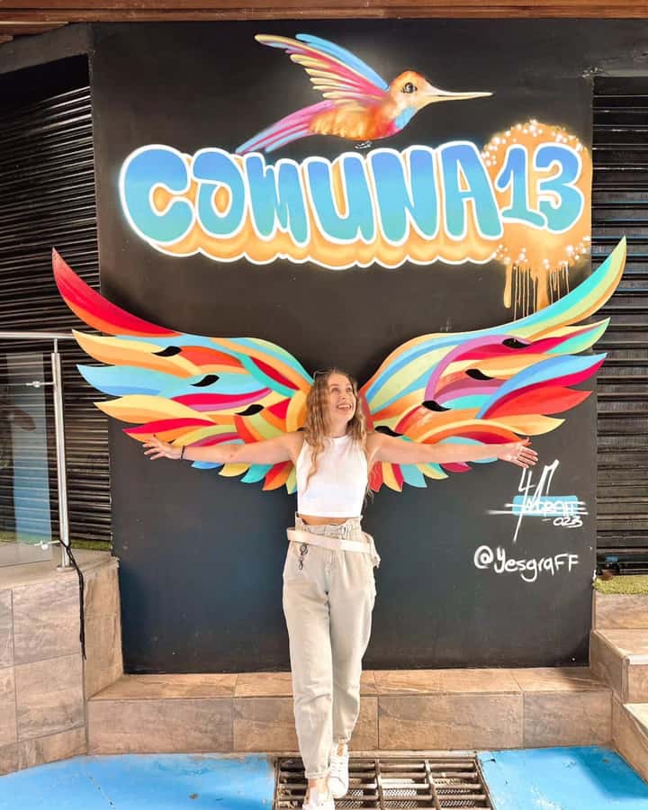 Medellín: Comuna 13 True Story and Street Food Tour - Street food: empanadas, mango, and small local tastes