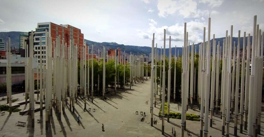 Medellin downtown: History and culture through fun stories - Why This Free Walk Offers Good Value