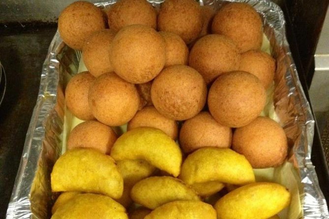 Medellín Food Tour - Parque de Sabaneta: A Short Walk With Sweet Rewards