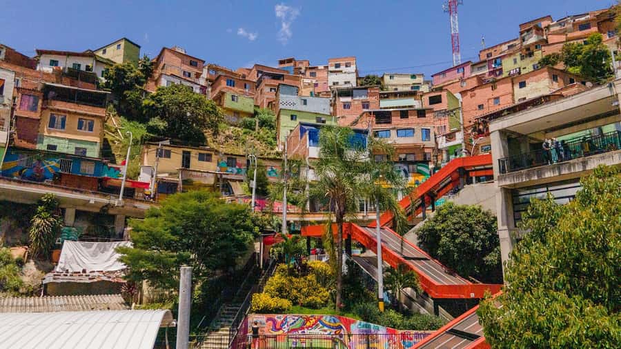 Medellin: Graffiti Tour Comuna 13 - Key Points Before You Book