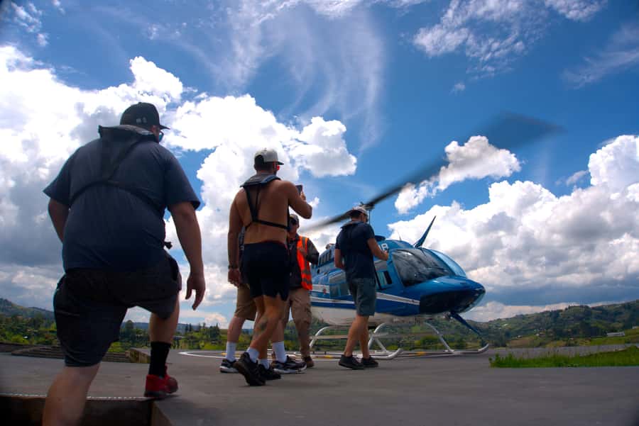 Medellín: Guatapé Private Tour with Helicopter & Boat Ride - What the strongest service looks like