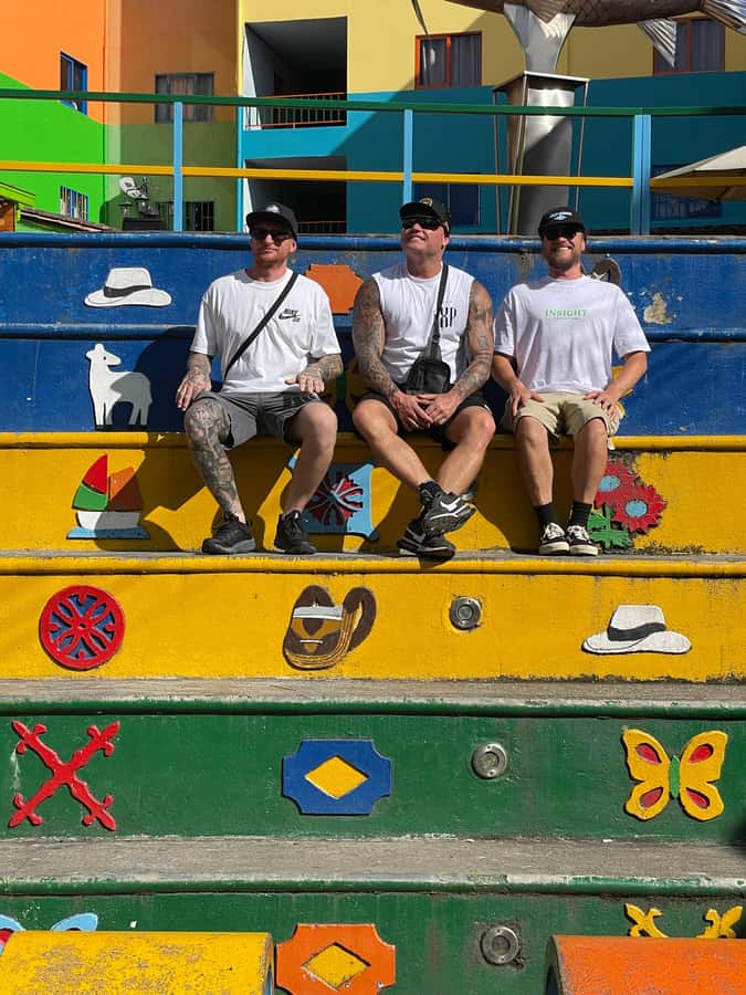 Medellín: Guatape Village with Coffee and Fruit Tasting Tour - The 649-step climb up Peñol Rock