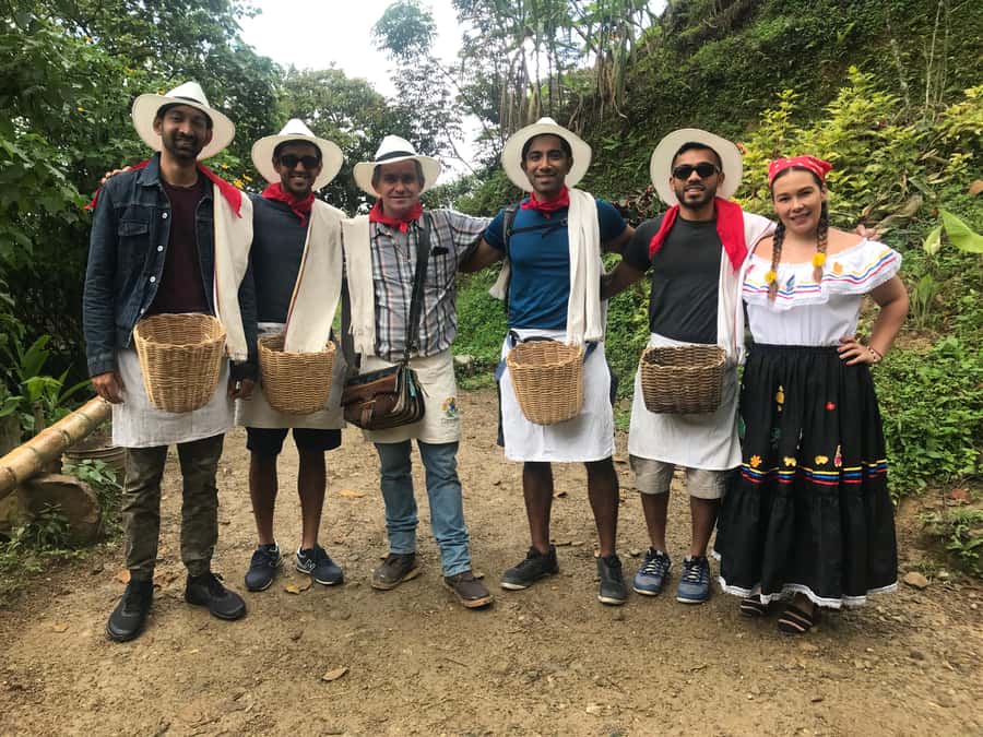 Medellín: Guatape Village with Coffee and Fruit Tasting Tour - What the $174 price includes
