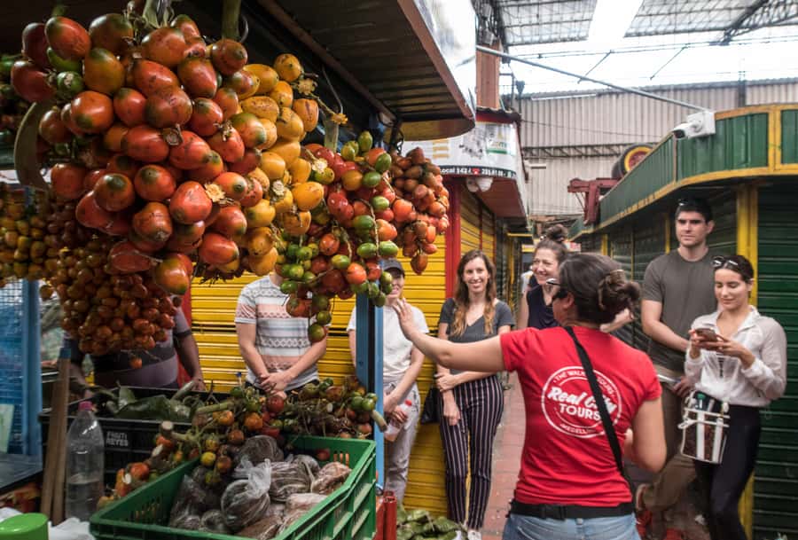 Medellín: Guided Exotic Fruits Tour - From familiar produce to Colombia’s stranger flavors