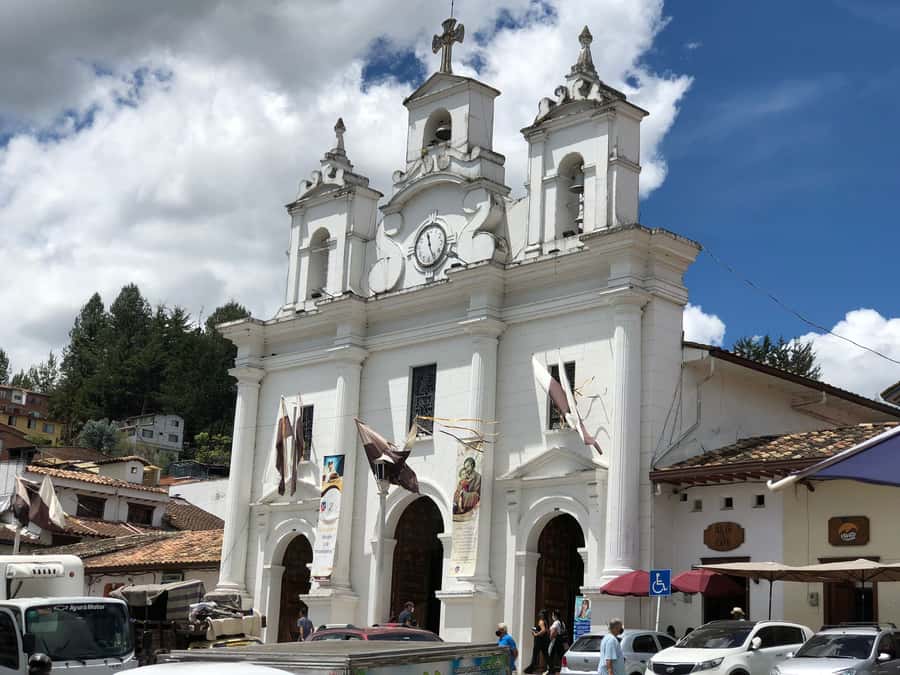 Medellín: Half-Day Private Colonial Towns Tour - Salto del Tequendamita: A Quick Waterfall Reset