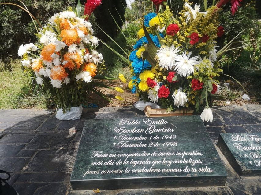 Medellin: Pablo Escobar, Dark Times & the New Medellin Tour - Escobar’s grave and the end of the route