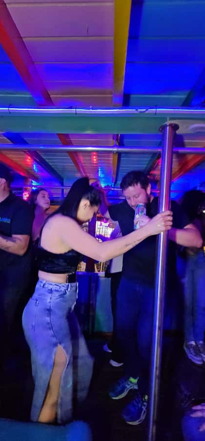 Medellin: Party Bus with DJ & Street Food Tastings - Who should book this party bus?