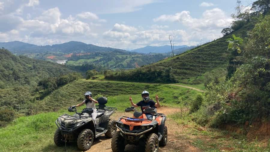 Medellin: Private ATV TOUR 1.5H - Leaving Medellín for the trails around Caldas