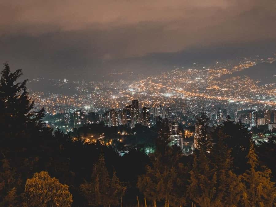 Medellín: Private Food Tour With The Best Viewpoints. - Pickup, timing, and practical planning