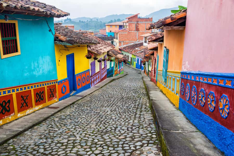 Medellín: Private Guatapé with Peñol Tickets and Boat Ride - The morning drive from Medellín to the reservoir