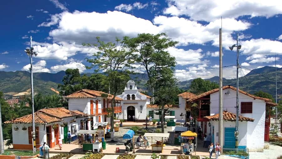 Medellín: Private Pablo Escobar and City Tour - Key Points to Know Before You Book