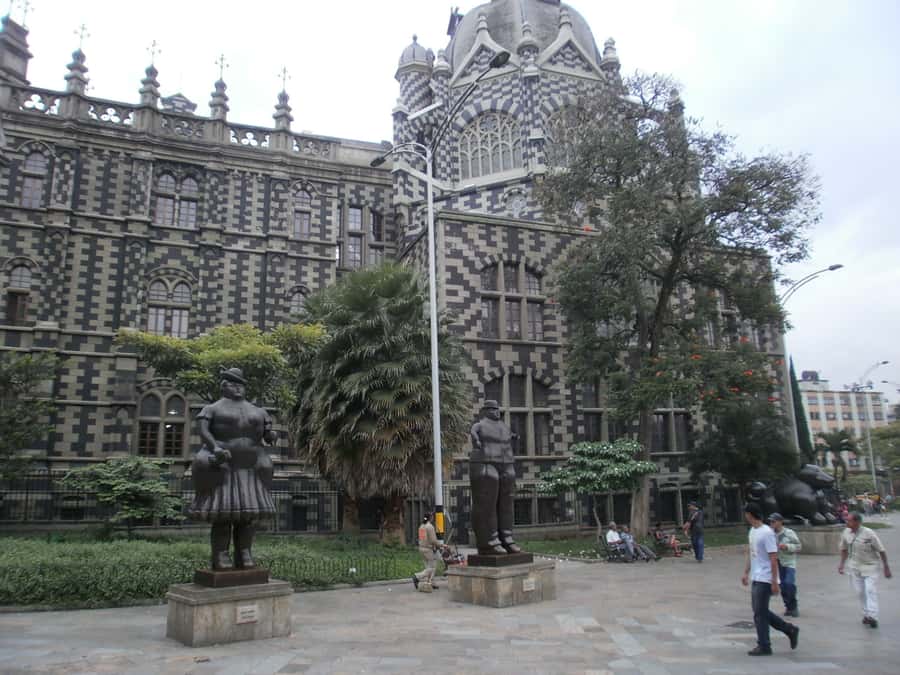 Medellín: Private Pablo Escobar and City Tour - Botero’s Big Figures in Downtown Medellín