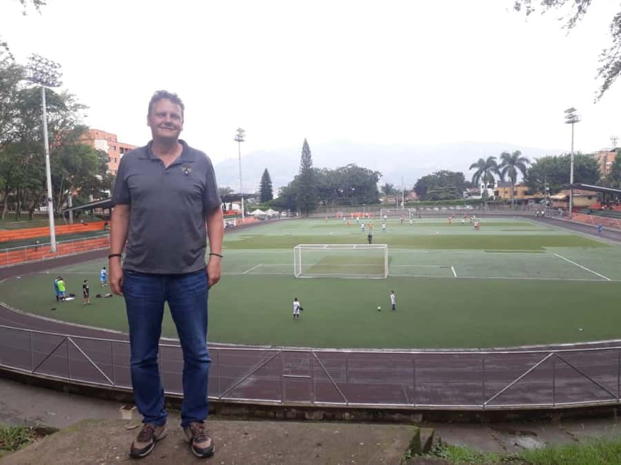 Medellín: Private Pablo Escobar and City Tour - Understanding Pablo Escobar Beyond the Myth