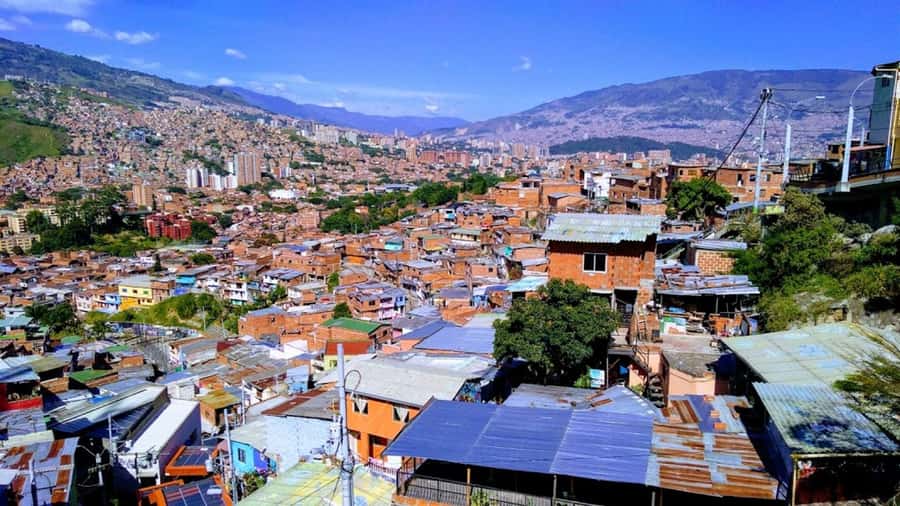 Medellín: Private Pablo Escobar and Comuna 13 Tour - Key points at a glance