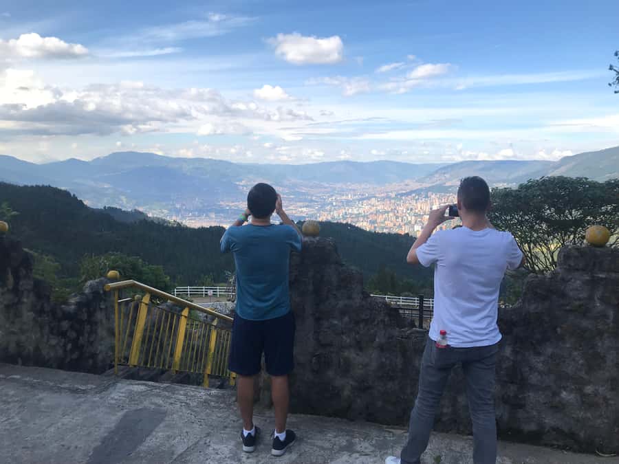Medellín: Private Pablo Escobar Tour with Cable Car Ride - Inflexión Memorial Park and the 46,612 names behind it