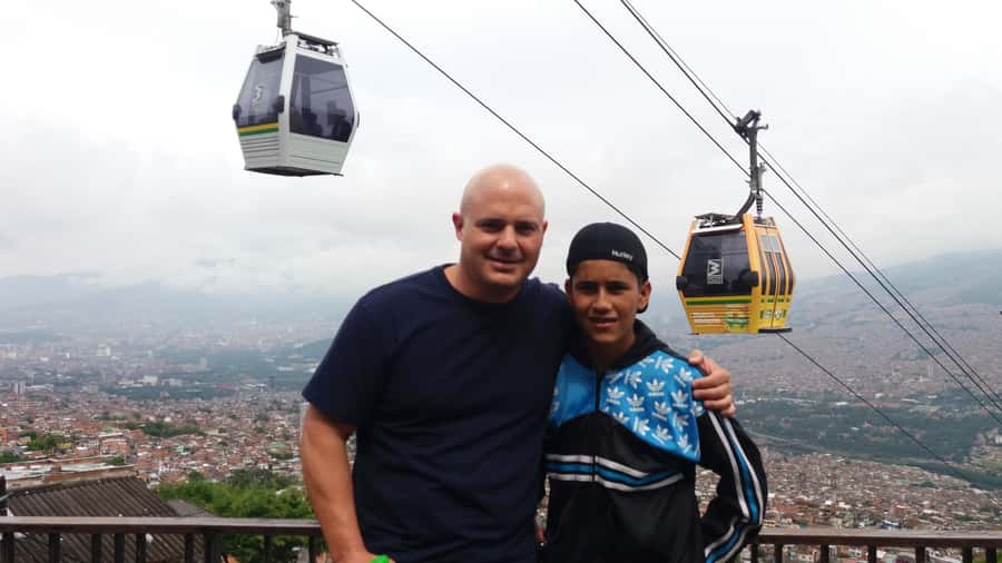 Medellín: Walking Tour with Cable Car and Botero Plaza - Key points at a glance