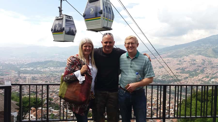 Medellín: Walking Tour with Cable Car and Botero Plaza - Starting in El Poblado with private pickup