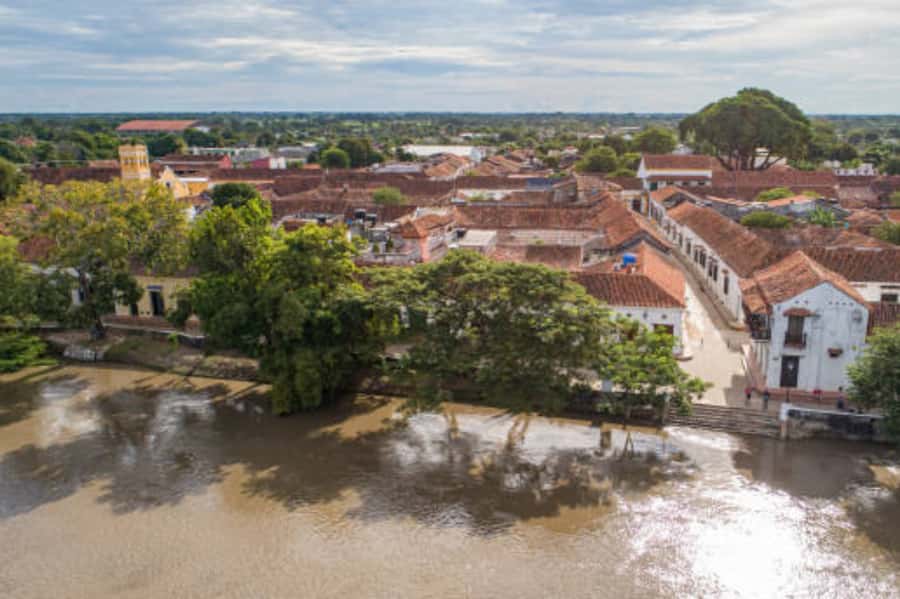Mompox Caribbean Routes - Sailing the Magdalena River