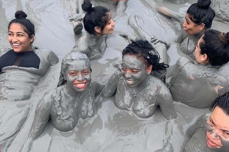 Mud Volcano Tour in Cartagena with Lunch - The Guide Sets the Tone