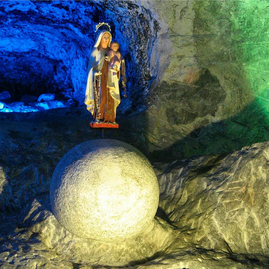 Nemocón Salt Mine Tour - From Bogotá to Nemocón, with stories on the road