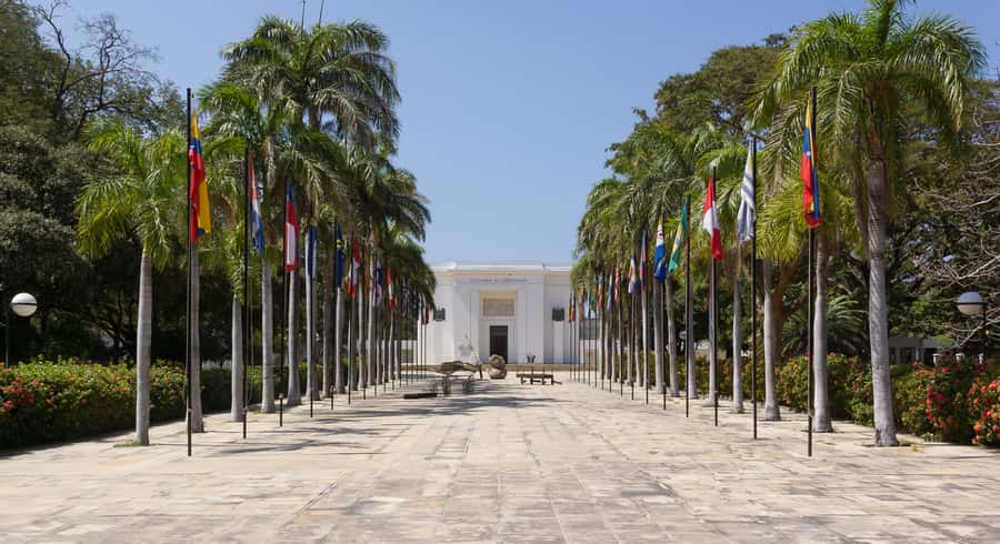 Old Town and Quinta Pedro Alejandrino Santa Marta City Tour - Why Santa Marta works well as a one-day history tour