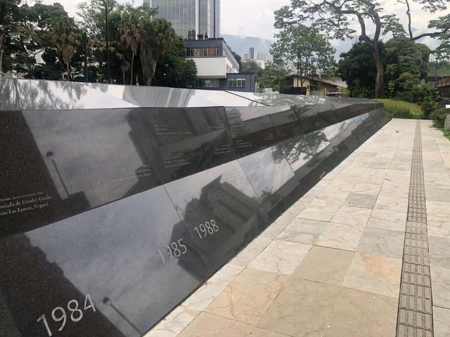Pablo and the drug trafficking world - Stop one: Escobar’s former home and a memorial setting