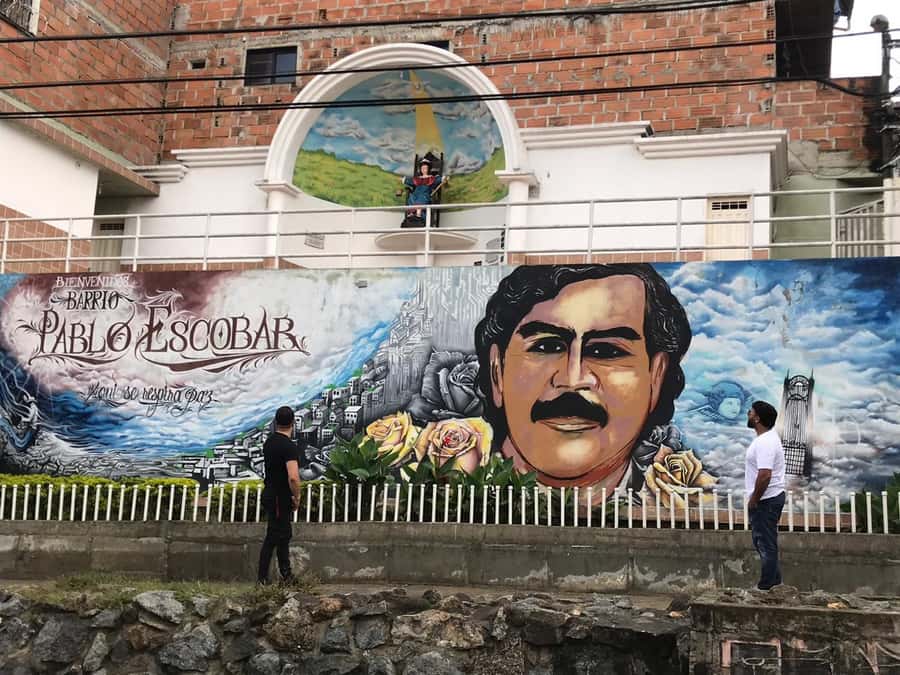 pablo, comuna 13 & cable car express tour - Timing, pace, and what four hours really means