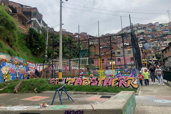 Pablo Escobar +Comuna13 tour - Comuna 13 and Medellín’s urban culture