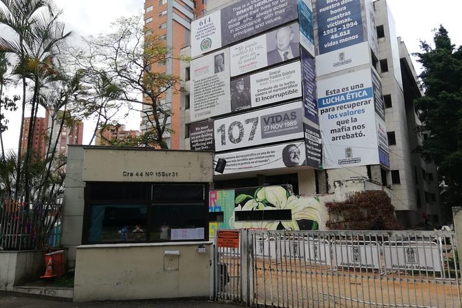 Pablo Escobar Tour And Comuna 13 - Two hours tracing Pablo Escobar’s Medellín
