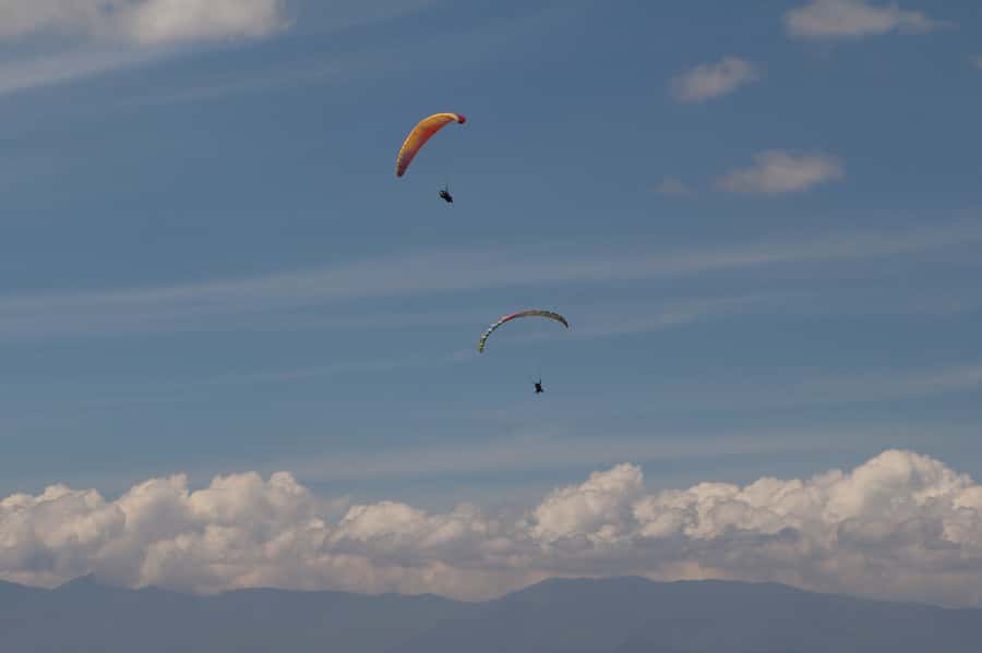 Paragliding Activity with Transfers from Bogota - Leaving Bogotá for the mountains