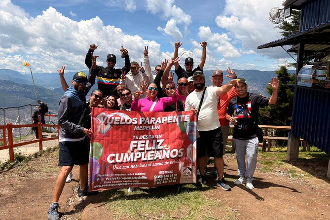 Paragliding in Medellin. - Service, language, and the human side