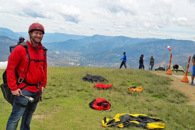 Paragliding in Medellin Includes GoPro and Pick up & Drop off - Leaving Medellín for San Félix
