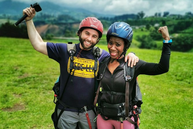 Paragliding in Medellin Includes GoPro and Pick up & Drop off - What the 15-minute flight feels like