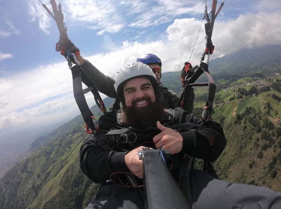 Paragliding Medellin with Transportation and free Videos - Is $124 a fair price?