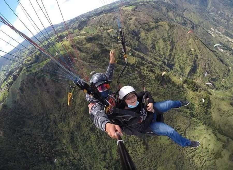 Paragliding Medellin with Transportation and free Videos - Who will enjoy this most?