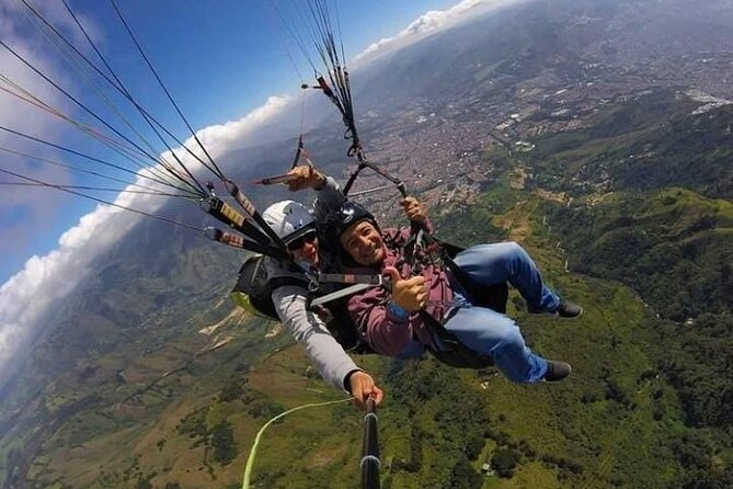 Paragliding Tour from Medellin with Transportation and Videos HD - Why San Felix is the right setting for a first flight