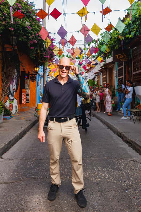 photo session through the streets of cartagena - Planning Your Customized Route