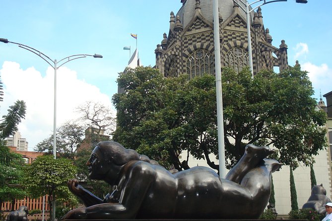 Private City Tour Combined with Pablo Escobar Tour - Key points to know before booking