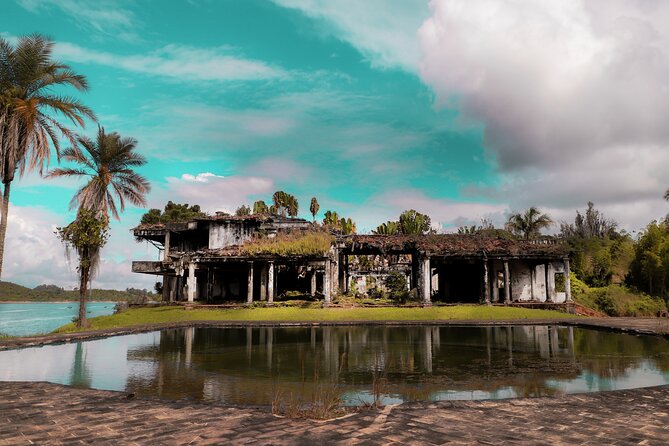 (Private Guatapé) Mansion Pablo Escobar+Paintball+Cuatrimoto+Boat - Cruising the lake for 45 minutes