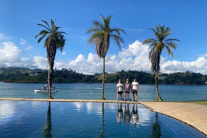 (Private Guatapé) Mansion Pablo Escobar+Paintball+Cuatrimoto+Boat - A short stop at the Marinilla animal farm