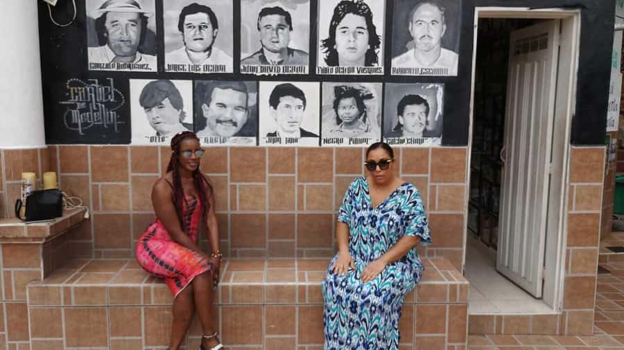 Private Pablo Escobar Tour - Dark days and the new Medellin - What the guide adds to the four-hour route