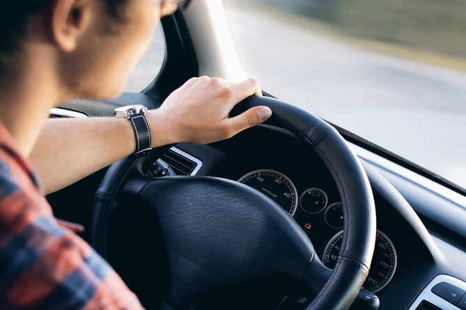 Private transfer service from or to Medellín Airport - Price and real value for your group