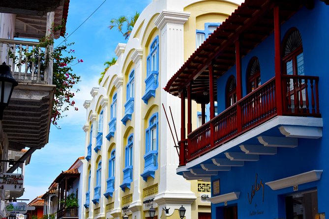 Private transportation from Santa Marta city to Cartagena - Stops, snacks, and the limits of the service