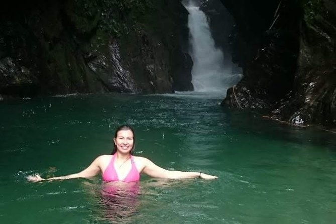 Rivering in The Danube (The Mermaid) - El Queremal: flowers, breakfast, and La Elsa waterfalls