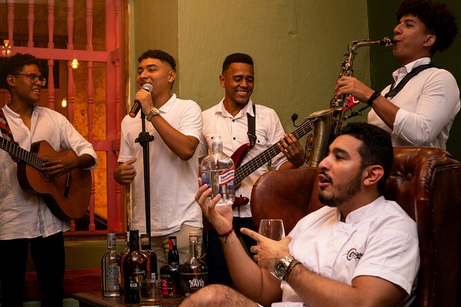 Rum & Rhythms a premium rum tasting with live music - Meeting the group at Orígenes Restaurante Bar