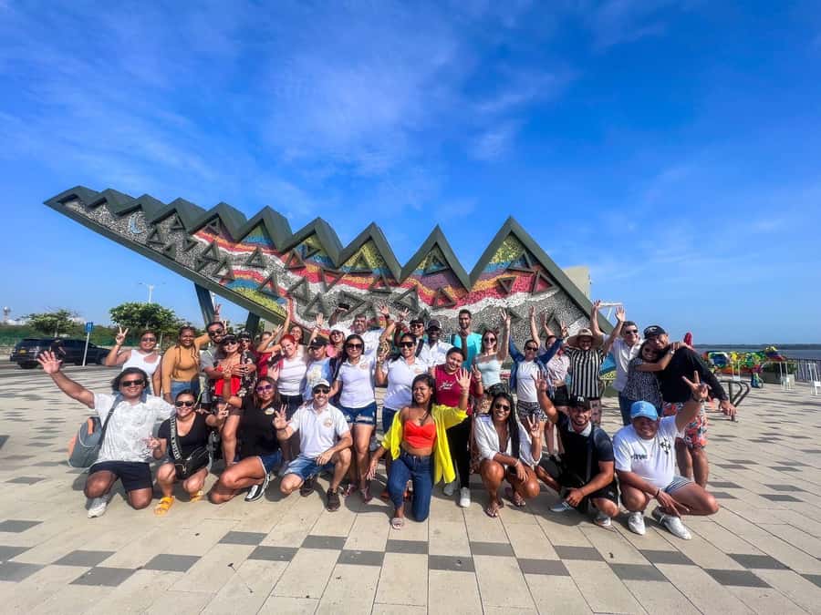 Salida de Cartagena: City Tour a Barranquilla & Santa Marta - The riverfront and Pumarejo Bridge