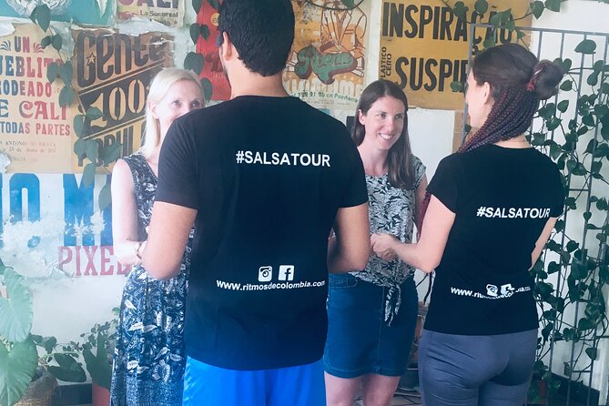 Salsa & Music Tour of Cali - Starting at the Trumpet of Niche Monument