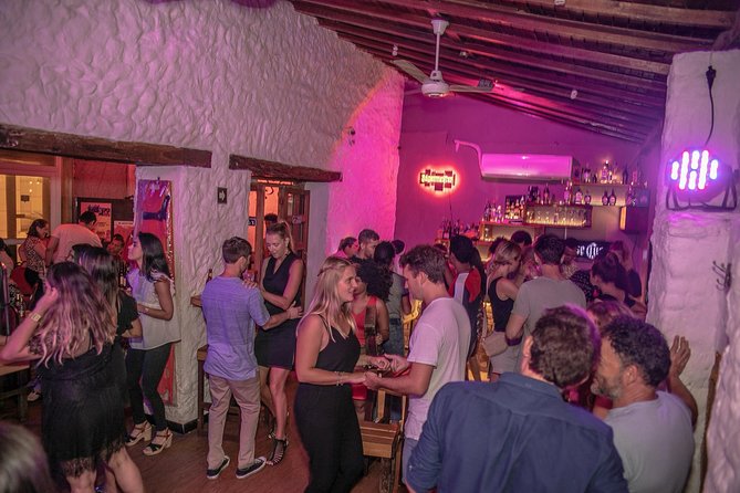 Salsa Tour in Cartagena with admission Ticket to Café Havana - Key points before you book