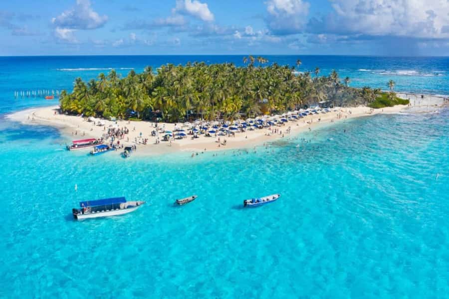 SAN ANDRES: BOAT TRANSFER + JOHNNY CAY - Leaving from Muelle de la Policía