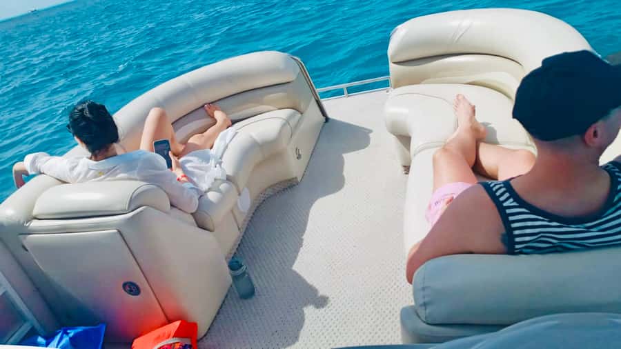 San Andres: Private Boat Trip with Aquarium and Beach Stops - Starting at Muelle de la Policía